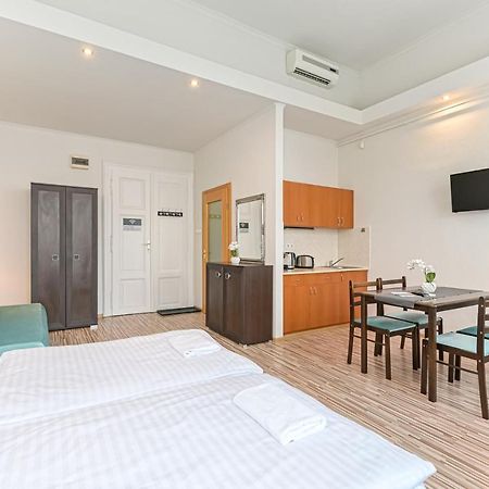 Vilagora Apartman Gyula Exterior foto